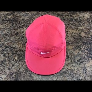 NIKE running hat